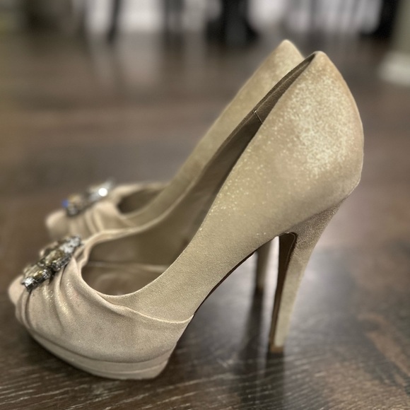 ALDO high heel peep toe pump. - Picture 6 of 13